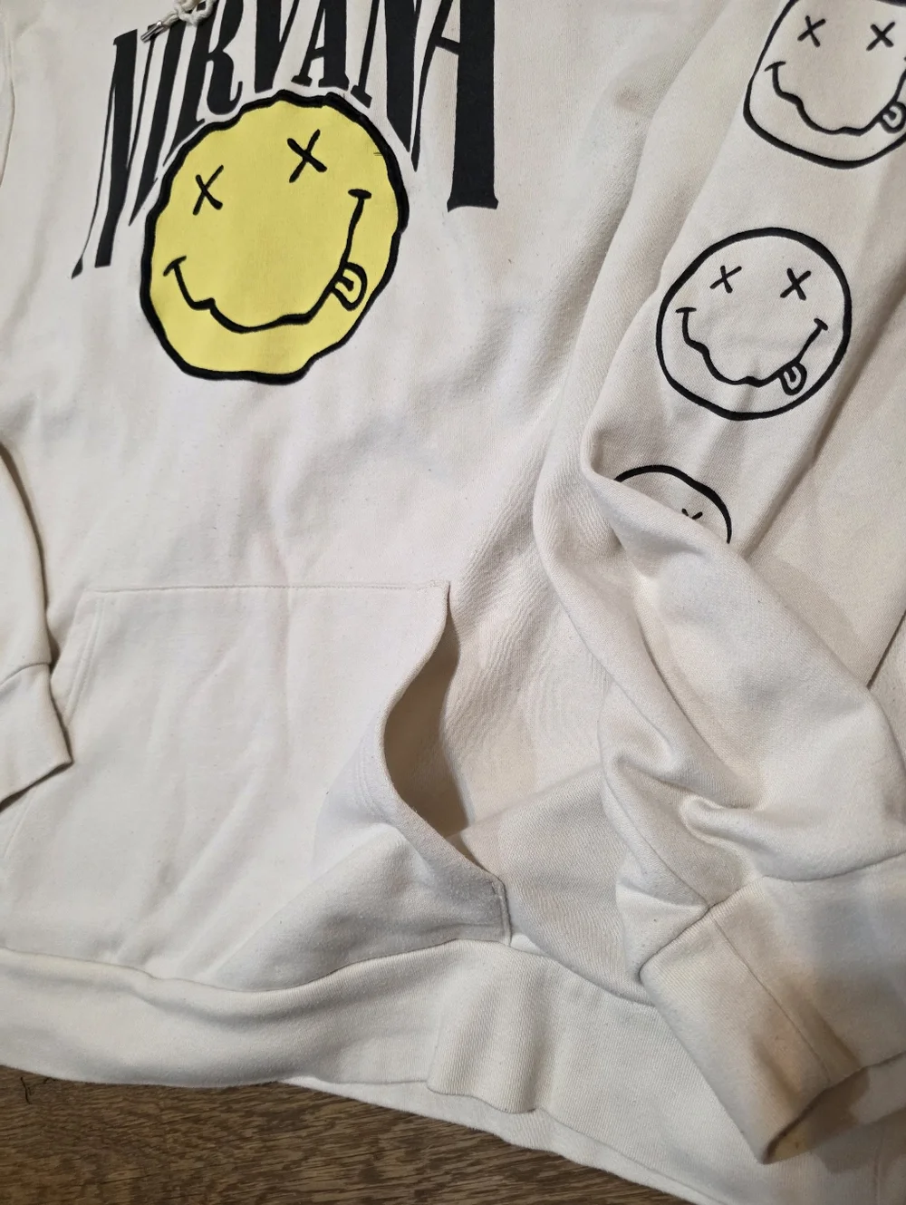 Nirvana Cream Graphic Hoodie with Yellow Smiley Men 3XL - Picture 3 of 10